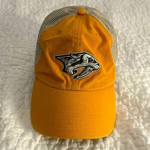 Nashville Predators Retro Fitted Hat M/L Twins Enterprise